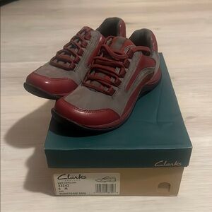 BRAND NEW Clarks Women's Red and Gray Sneakers
